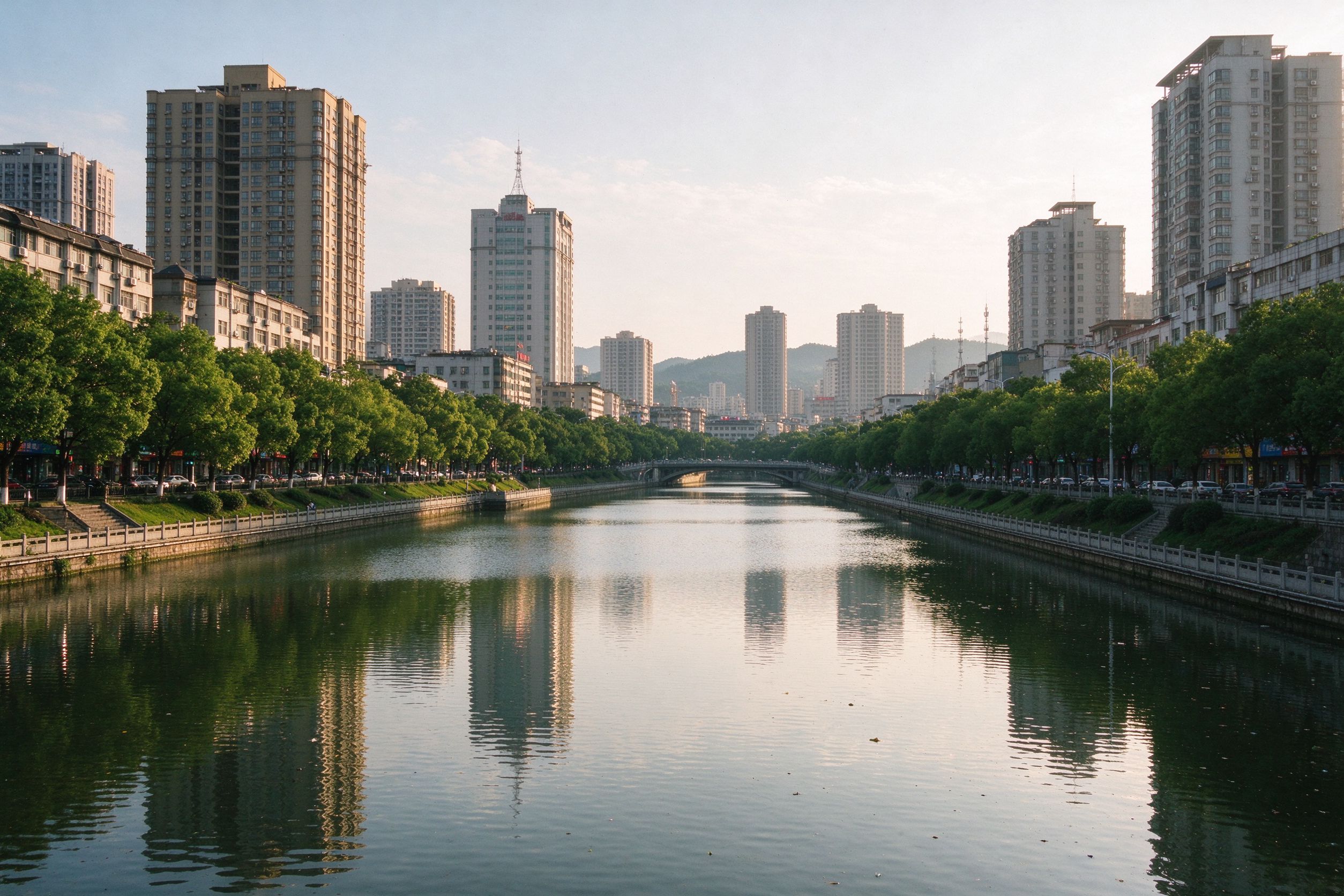 信阳浉河两岸城市景观